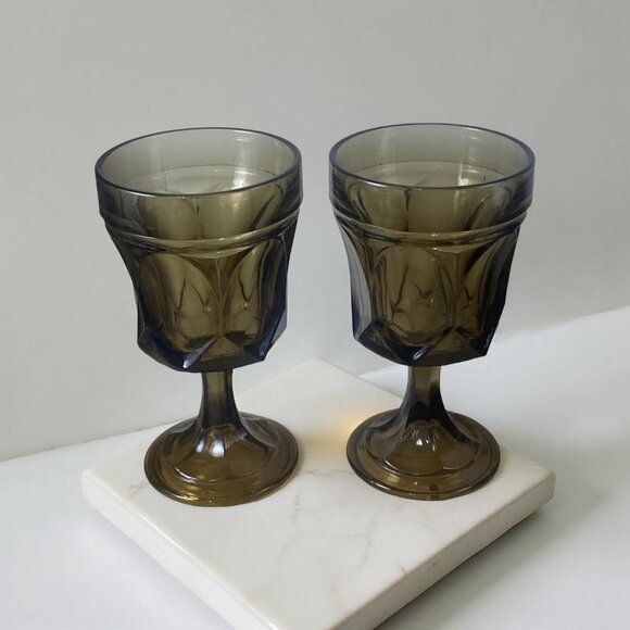 Vintage Anchor Hocking Fairfield Goblets in Brown – Set of 2, 6” Mid-Century Mod - Picture 6 of 6